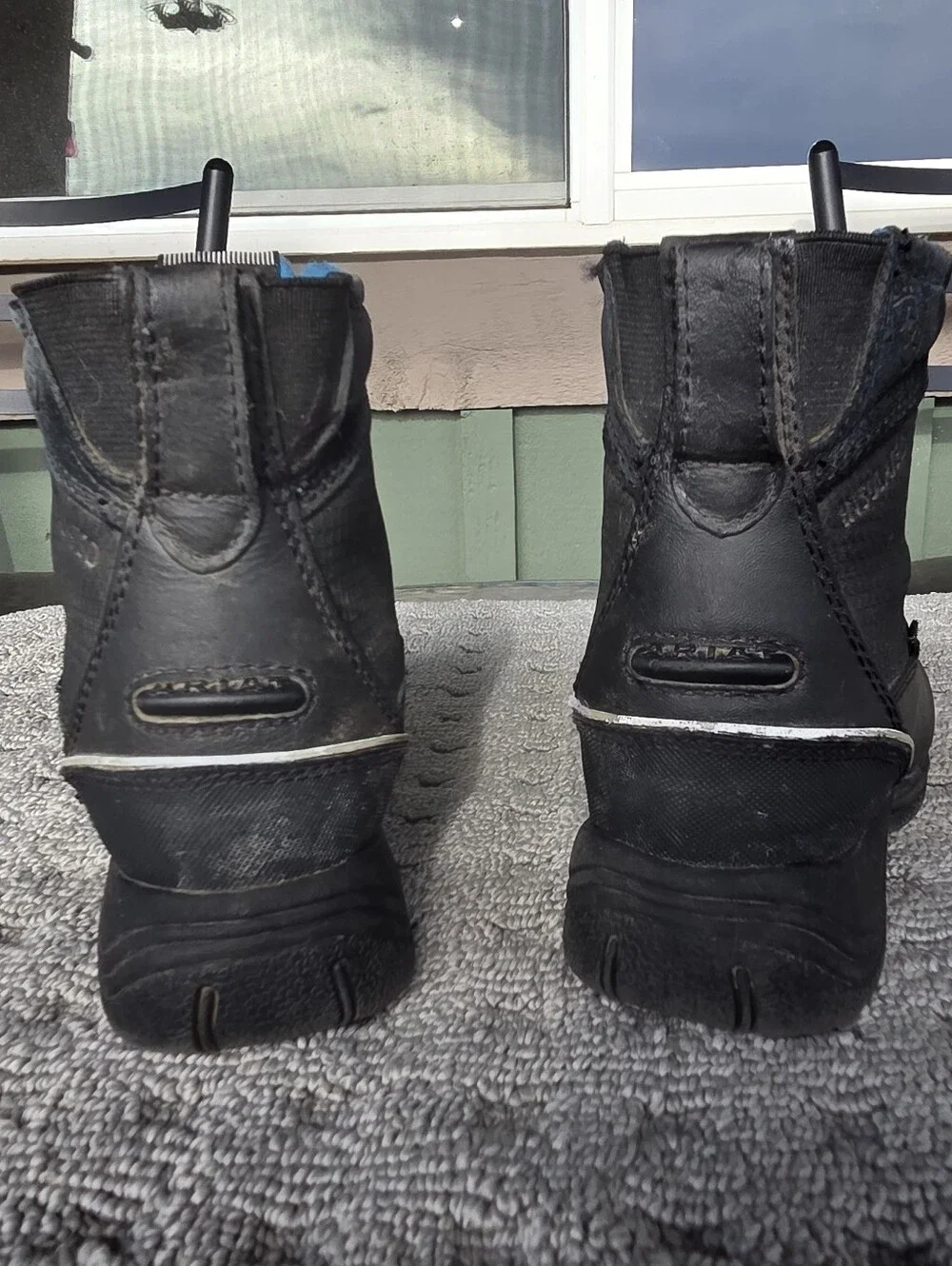 Ariat Kids Black Zip-Front Insulated Boots with Lining